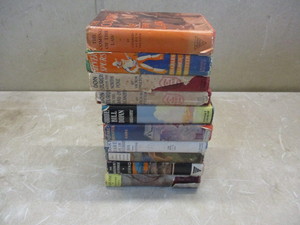 lot 67 image: Antique Fiction Books from 1920s and 1930s
