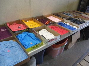 lot 80 image: Teenage Girls Clothes