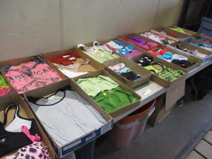 lot 84 image: Teenage Girls Clothes