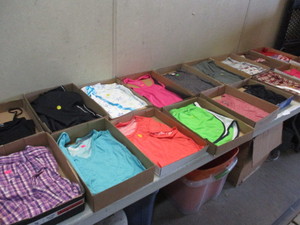 lot 86 image: Teenage Girls Clothes