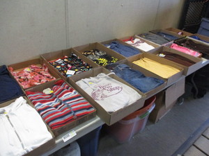lot 94 image: Womens Clothes Mostly L XL