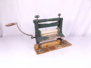 Antique Wood Horseshoe Brand Hand Crank Clothes Wringer on Stand