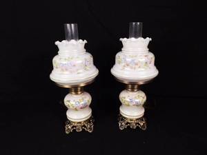 2 WORKING Accurate Casting Company Gone With The Wind Hurricane Lamps