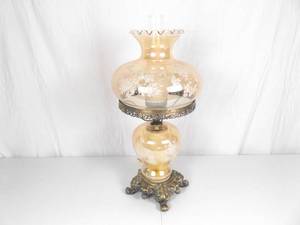 Vintage WORKING Gone With The Wind Hurricane Lamp