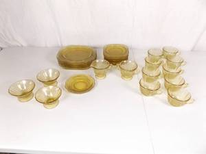 Lot of Federal Madrid Depression Glass&nbsp