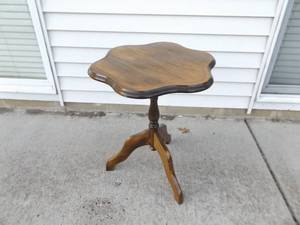 Vintage Collapsing Top SOLID Wood Round End Table