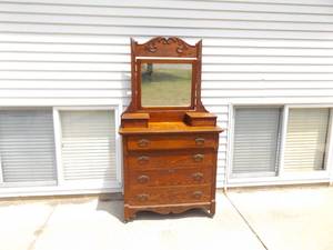 Antique SOLID Wood Dovetailed Dresser wFloating Wood Dresser Boxes and Keys