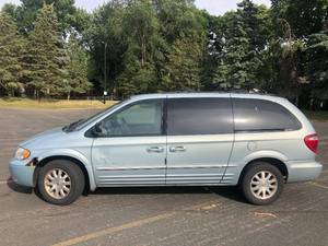 2001 Chrysler Town and Country LXI - 2 OWNER - FULLY LOADED