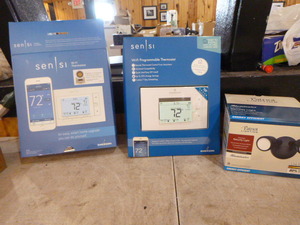 2 Emerson Sen Si Wi-Fi Thermostats