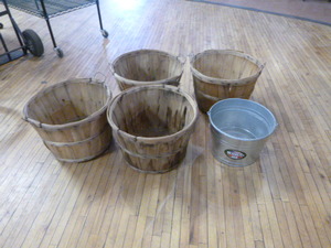4 Apple Baskets