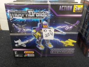 lot 254 image: 4 Blokko Morph Droids 5-in-1 kits...