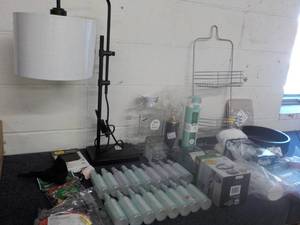 lot 257 image: adjustable lamp, clarity, glass pit...