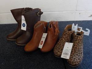 lot 272 image: 1 size 9 and 2 size 10 boots...