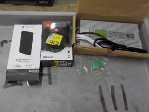 lot 396 image: Bluetooth JBL, Powerboost XXL and w...