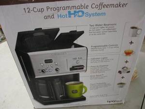 lot 47 image: Cuisinart Coffee Plus 12 cup progra...