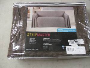 lot 121 image: Stylemaster Rosanna furniture throw...