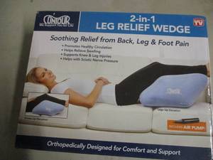 lot 171 image: Contour 2-in1 leg relief wedge...