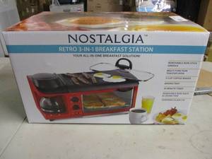 lot 174 image: Nostalgia retro 3-in-1 breakfast st...