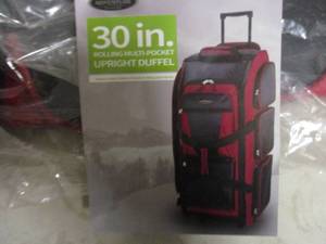 lot 311 image: Travelers Club 30 collapsible duf...