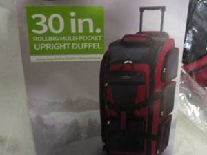 lot 312 image: Travelers Club 30 collapsible duf...