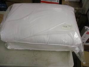 lot 317 image: 2 pack of jumbo white pillows...