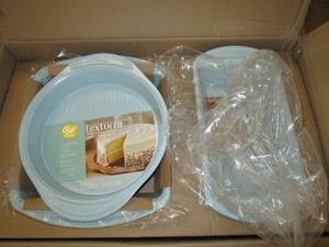 Wilton 7 piece baking dishes, wavy ...