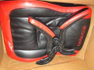 Respawn chair back and seat, 2 arms...