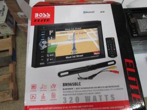 Boss Audio systems Elite, crack scr...