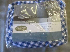 lot 55 image: Bed Tite Twin Sheet Set open pkg...