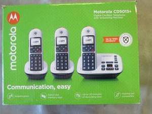 lot 57 image: Motorola CD5013 DECT 6.0 Cordless P...