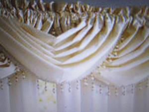 lot 32 image: 2 Bridget 48Wx37L Valance Retail ...