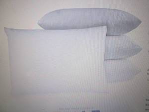 lot 92 image: BioPEDIC Antimicrobial bed pillow w...