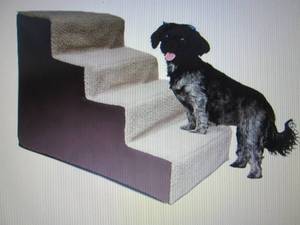lot 60 image: 4-Step Pet Stairs open box Retail $...