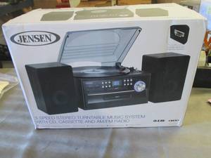 lot 62 image: Jensen 3 Speed Stereo Turntable Mus...