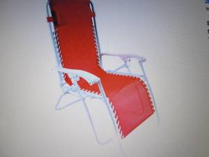 lot 125 image: Zero Gravity Patio Chair open box R...