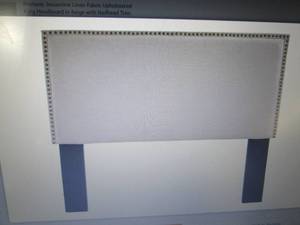lot 102 image: Signature Design by Ashley B390-457...