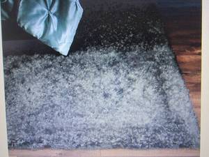 lot 137 image: Northern Lights Shag Rug 24 x 36 ...