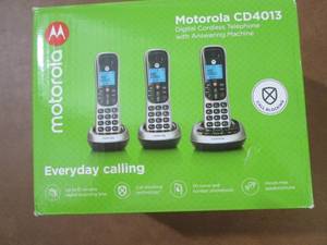 lot 194 image: Motorola Cordless Answering System ...