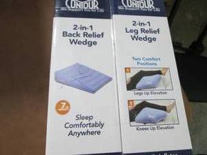 lot 141 image: Contour 2-in-1 Relief Wedge Combo o...
