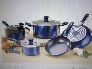 lot 155 image: T-Fal 14-Piece Excite Cookware Set ...