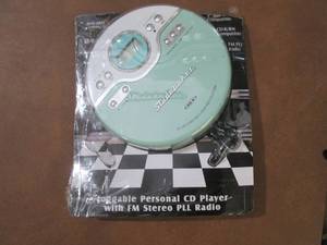 lot 173 image: Studebaker Portable CD Player open ...