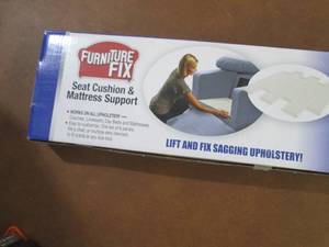 lot 256 image: Furniture Fix Seat Cushion & Mattre...