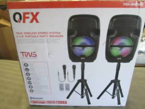 lot 290 image: QFX 8 True Wireless Speaker Set op...