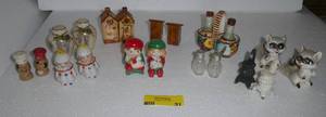 lot 31 image: Lot of Vintage Salt & Pepper Shakers