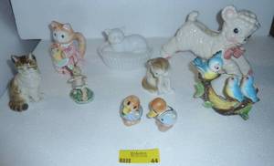 lot 44 image: Vintage planters and cats