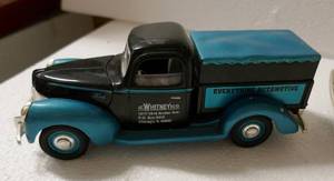 lot 89 image: 3 die cast car truck banks