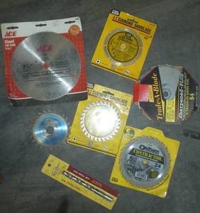 lot 98 image: Lot of Sawblades