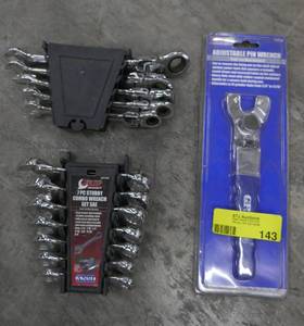 lot 143 image: New 7pc stubby combo wrench set, 5 pc adjustable gear wrench set and adjustable pin wrench