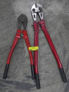 lot 158 image: 2 bolt cutters