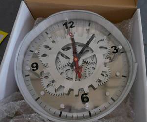 lot 177 image: New Gear Clock